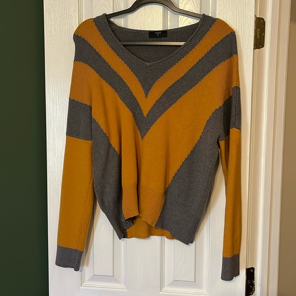 Long sleeve warm sweater - Picture 1 of 1